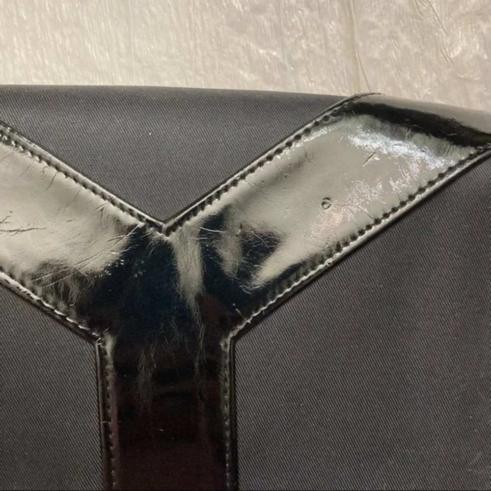 YSL YVES SAINT LAURENT black cosmetic bag with built in Mirror